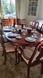 Great Cherry dining table & chairs