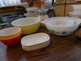 Vintage Pyrex Primary ,Yellow Red.Vintage Pyrex Town Country Cinderella Bowls