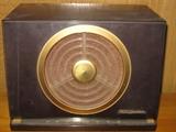 OLD BROWN BAKELITE RCA VICTOR RADIO