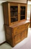 C/1900 Victorian Oak kitchen cupboard w/applied carving on base ~