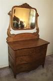 ~  C/1900 Victorian Oak 4 drawer dresser w/beveled mirror ~ 