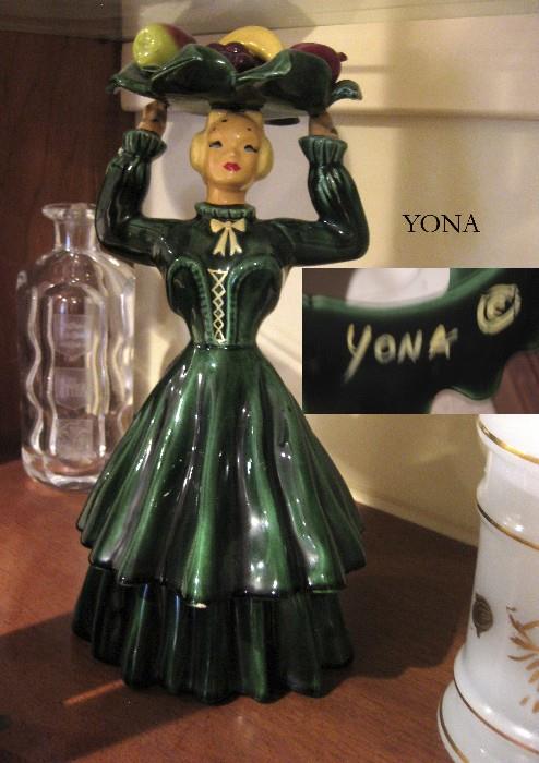 50's figurine by Yona