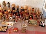 Still more kokeshi dolls...