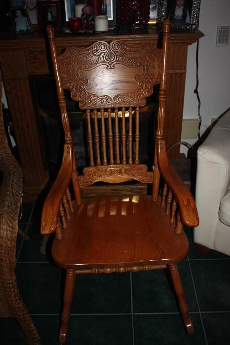 Oak Spindle Chair/Rocker