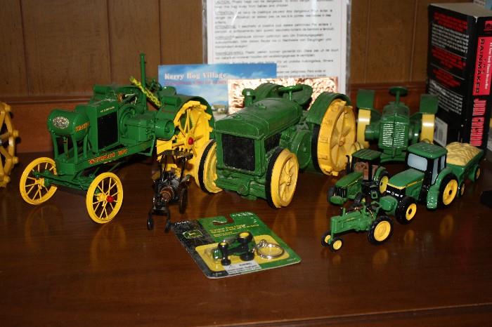 Antique Die-cast Tractors / John Deere / Waterloo Boy / Replica's - many to choose from.