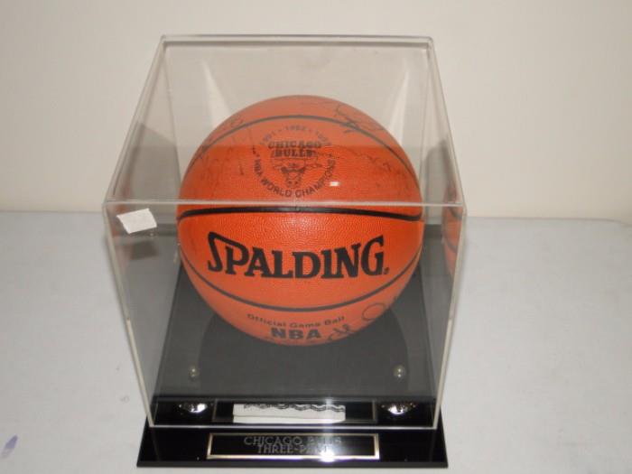 CHICAGO BULLS THREE PEAT AUTOGRAPHED BALL WITH CERTIFICATE OF AUTHENTICITY. SIGNED BY STARTING 6 INCLUDING MICHAEL JORDAN!