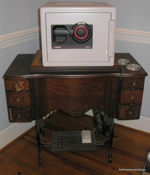 Antique Oak Singer treadle Machine