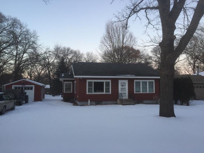 Clean 3 Bedroom Home For Sale by Owner.  1 Block  to White Bear Lake Public Access.