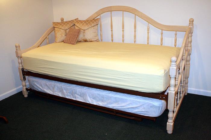 Twin Trundle Daybed. Premium mattress on daybed. Trundle rises to become full size when put together