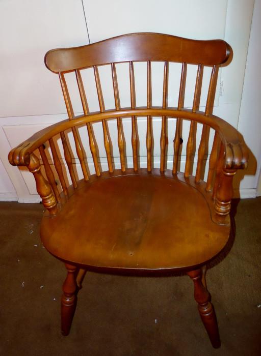 VINTAGE MODIFIED WINDSOR CHAIR