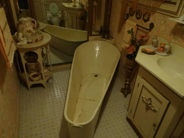 TUB STAYS WITH THE HOUSE - HOUSE IS FOR SALE