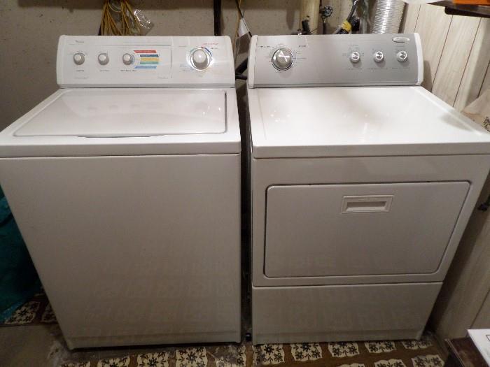 Whirlpool Washer and Dryer (electric)