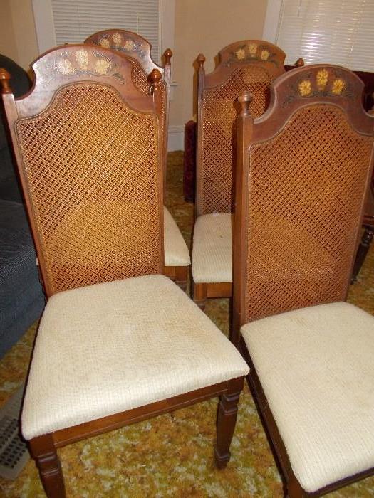 Set of 4 Dining Chairs w/Cushioned Seats - Decorative Rim on top - NO TABLE