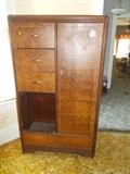 Depression Era Armoire/Chiffarobe...
