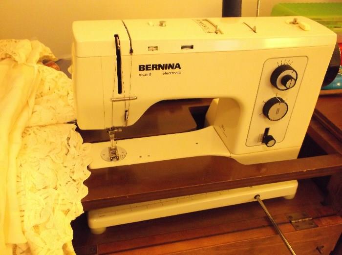 Bernina sewing machine in nice cabinet