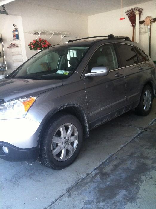 NEW LOWER PRICE !                                                             2007Honda CRV EXL 52K asking $14,900  - will sell prior to sale for asking price
