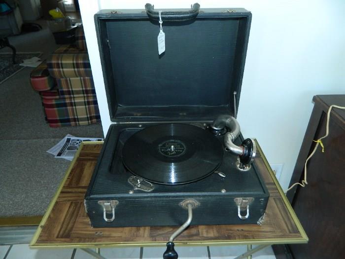 Vintage Record Player, Working