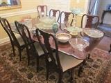 Sumter dining table with 2 leaves and 8 chairs, Karastan rug