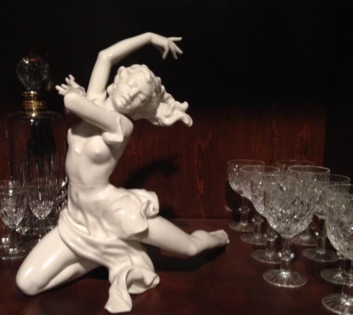 Hutschenreuther Kunstabtellung  Dancing lady figurine