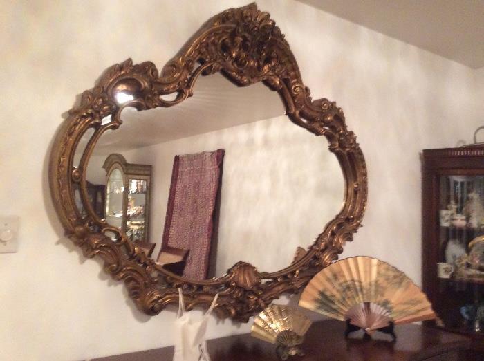 Check out this amazing mirror! Now that's a statement piece! 