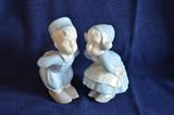 Kissing Dutch boy and girl