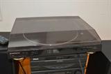 Pioneer turntable PL 990