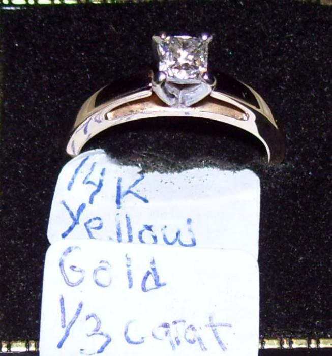 14ktyg 1/3 ct Diamond Ring