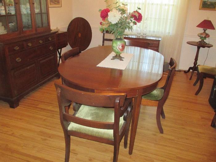 Vintage dining room set, table with 2 leaves, 6 chairs