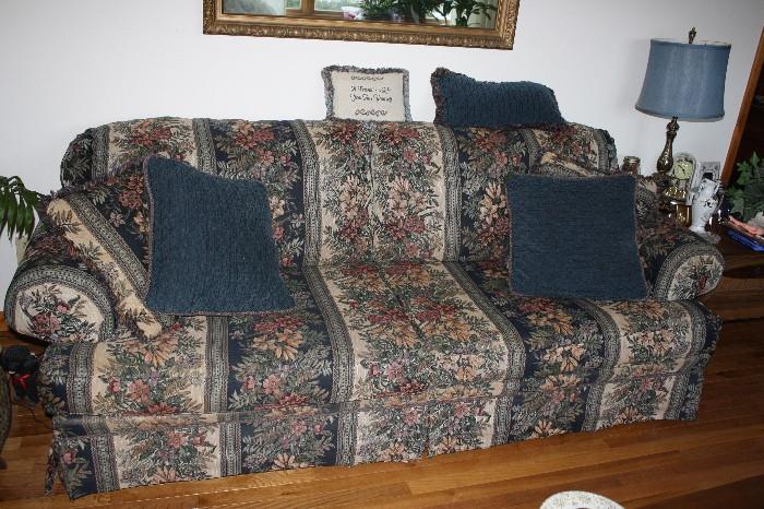 Beautiful, clean floral couch