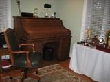 Vintage Oak Roll-Top Desk (restored).Hunter Green Leather Desk Chair  