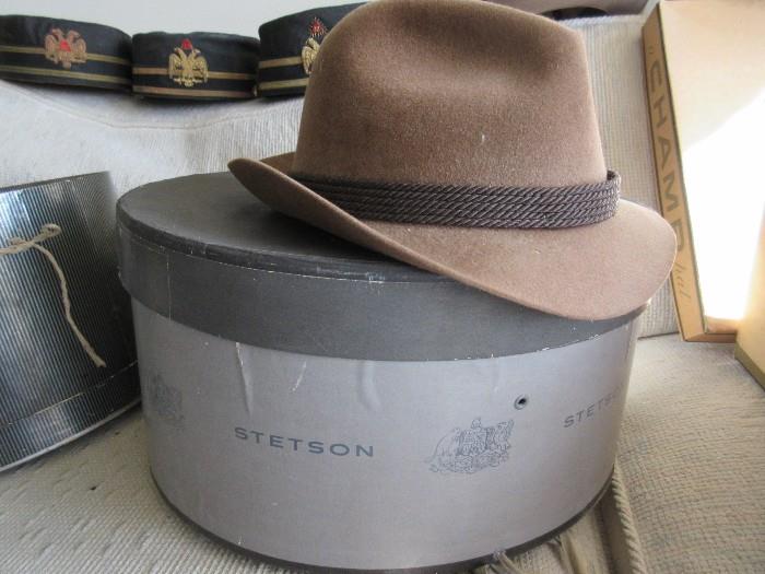 STETSON HAT & HAT BOXES