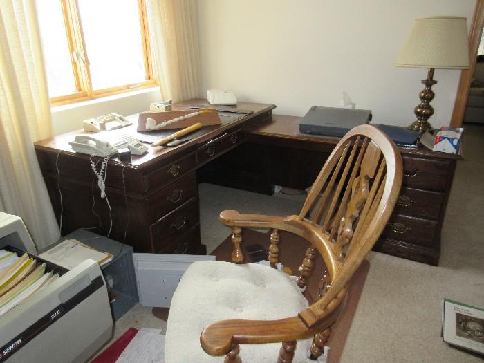 DESK AND CREDENZA AND OFFICE CHAIR / FILE CABINET 