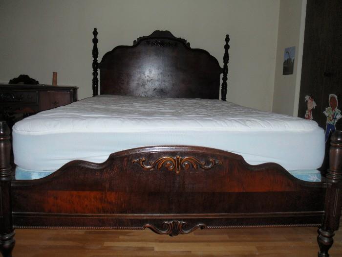 FULL HEADBOARD AND FOOTBOARD WITH RAILS