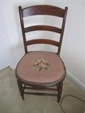ANTIQUE CHAIR