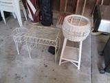 WICKER PLANT STAND