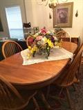                 Dining table & 6 chairs