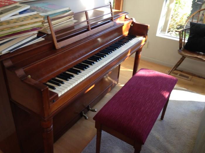 Great upright piano to get the kids started playing!