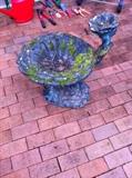 Outdoor bird bath