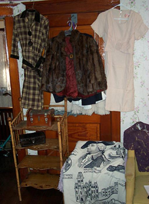 Sample of older lady's clothes, fur cape