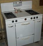 1950's Magic Chef gas range