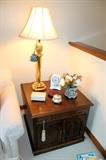 Ethan Allen end table and nice brass lamp