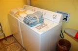 Whirlpool Ultimate Care II washer & dryer
