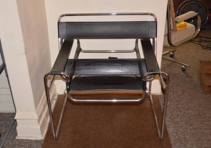 2 Knoll Wassily Chairs