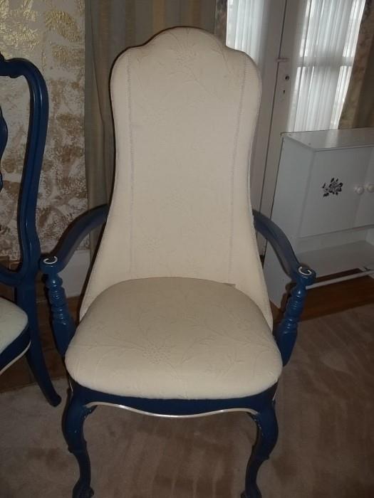 set of 6 dining chairs - two are captains chairs
