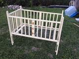 Vintage Crib Wood in great condition