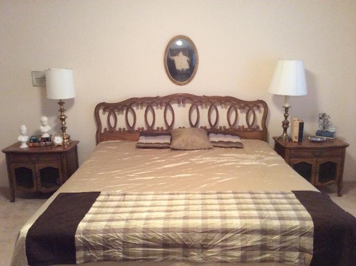 King size Thomasville provincial bedroom set! Amazing condition!