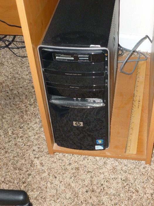HP tower computer w/monitor