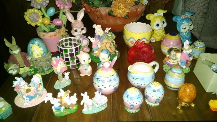 EASTER COLLECTIBLES....IN YOUR EASTER BONNET !!