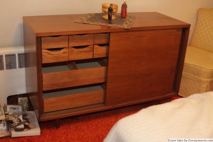 Gorgeous Mid Century Modern dresser with sliding doors and interior drawers