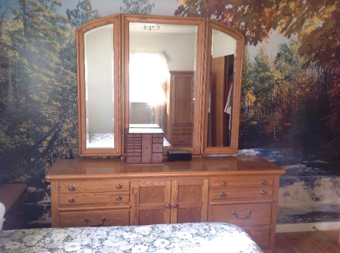 Thomasville Oak Triple Dresser and Mirror